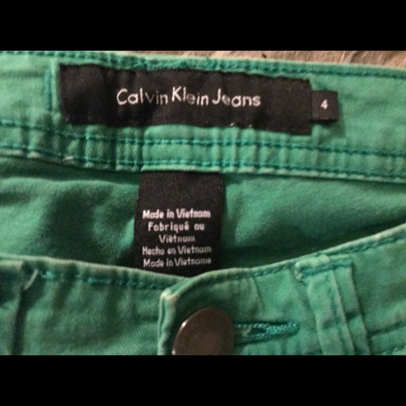 Calvin Klein capris - Picture 3 of 4